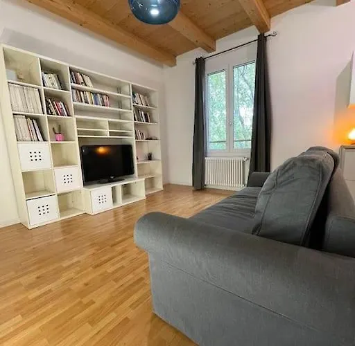 A Due Passi Dal Centro